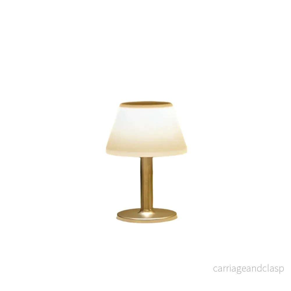 Elegant solid bordslampa för utomhusets charm Veska