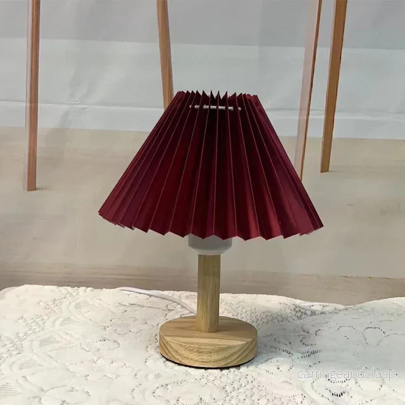Veska | Shadelight - Stilren Minimalistisk Bordslampa för Lyxig Interiörbelysning