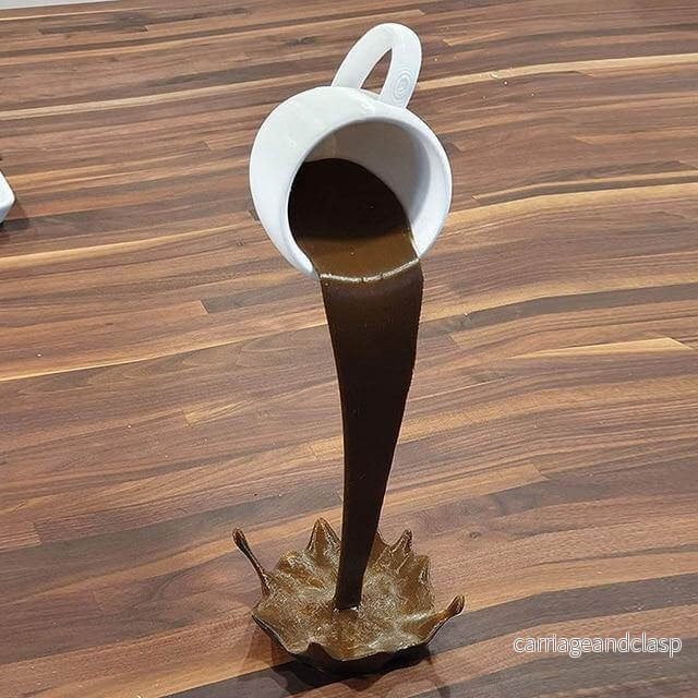 Flytande spillande kaffekopp dekoration | Veska Flytande spillande kaffekopp dekoration | Veska