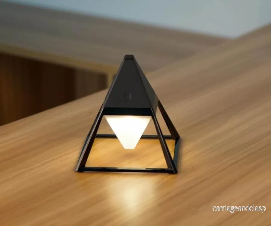 Pyramid Modern Touch Sänglamp Dekor | Veska - Bild 2