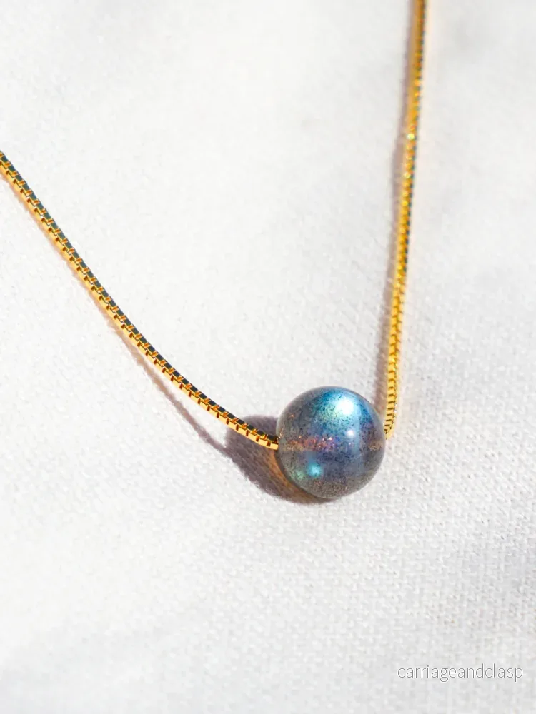 Akvamarin – Petite Heart – Guld