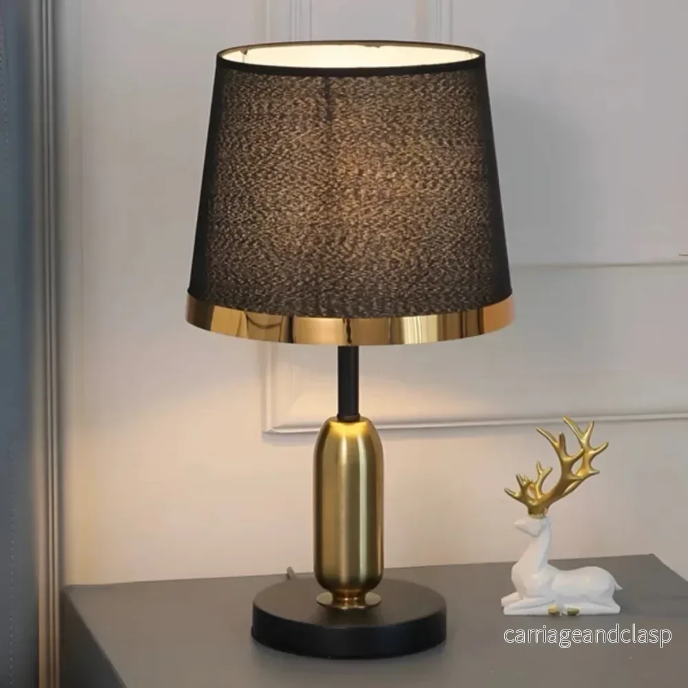 Lumivara Modern Svart Tyg Bordslampa – Elegant Hemljus | Veska