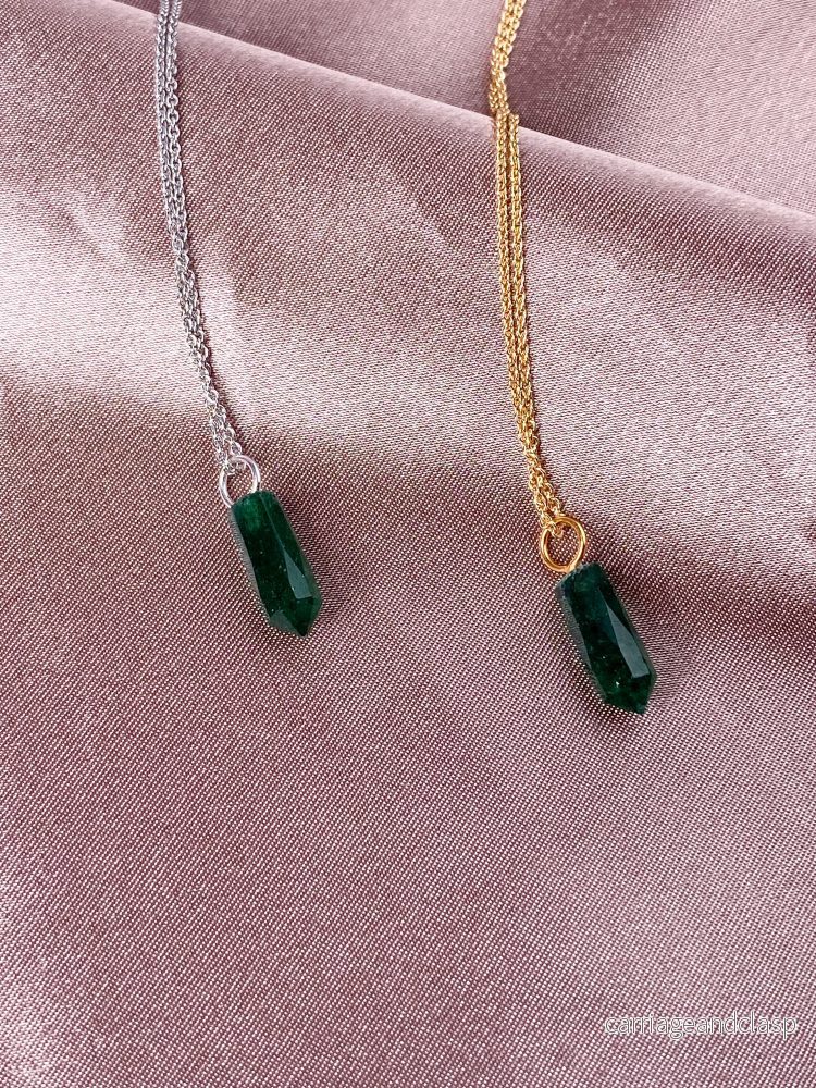 Halsband med grönt aventurinspik - Bild 2