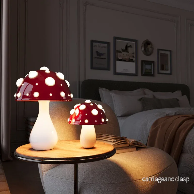 LumiFungi – Lyxig LED Bordslampa med Stämningsfulla Svampdesign och Dimbar Ljus | Veska