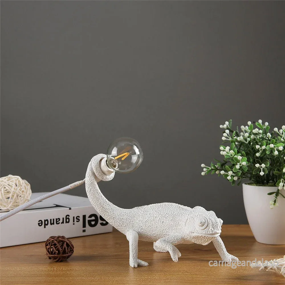 Veska | Resin Lizard Table Lamp - Elegant Lizard Table Lamp made of Resin for Modern Interior - Bild 3
