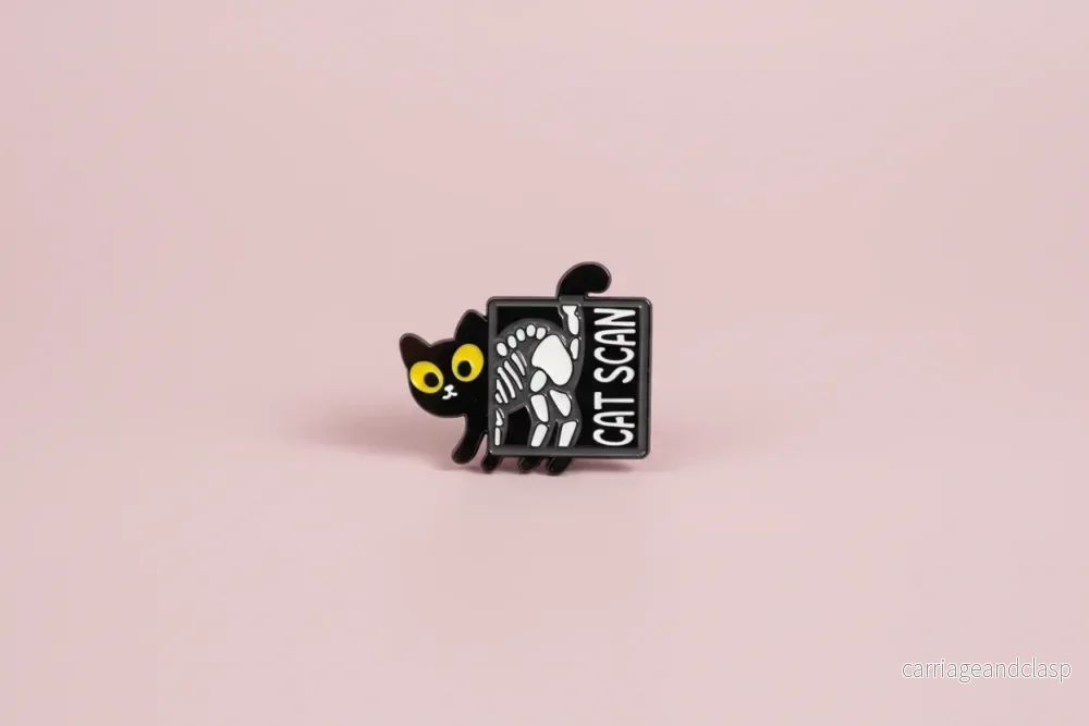 Pin - "Cat scan" - Bild 3