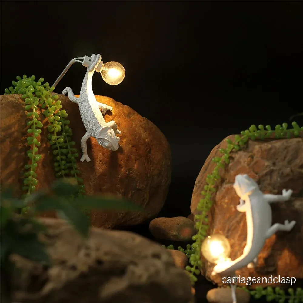 Veska | Resin Lizard Table Lamp - Elegant Lizard Table Lamp made of Resin for Modern Interior - Bild 2