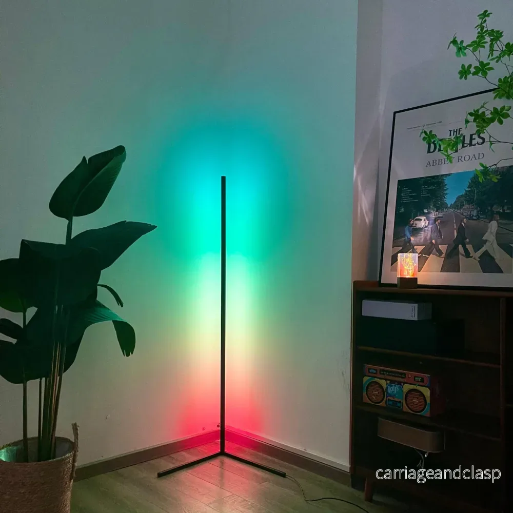 55” RGB Färg Hörnlampa | Veska