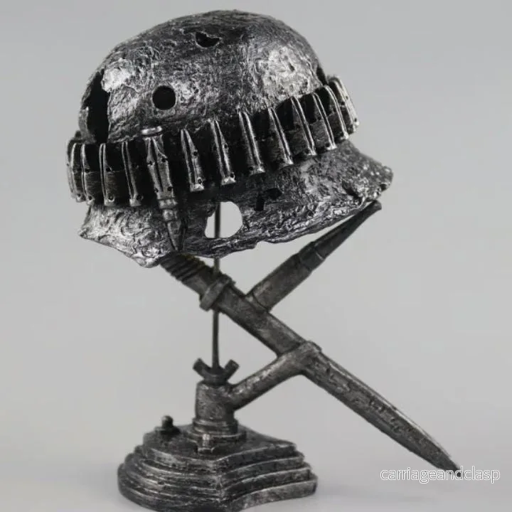 AntiqueLume | Vintage Stål Hjälm Bordslampa – Tidlös Historisk Heminredning | Veska