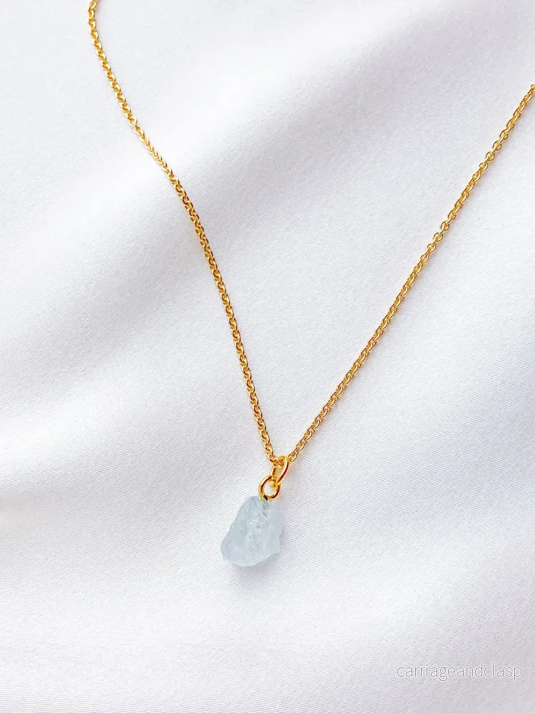 Akvamarin – Petite Heart – Guld