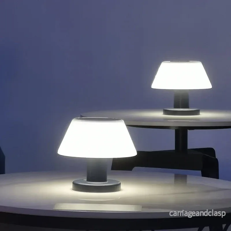 Solar Bordslampa | Utomhus Vattentålig LED Lampa | Bärbar Solenergidriven Belysning för Altaner, Trädgårdar & Camping | Veska - Bild 2
