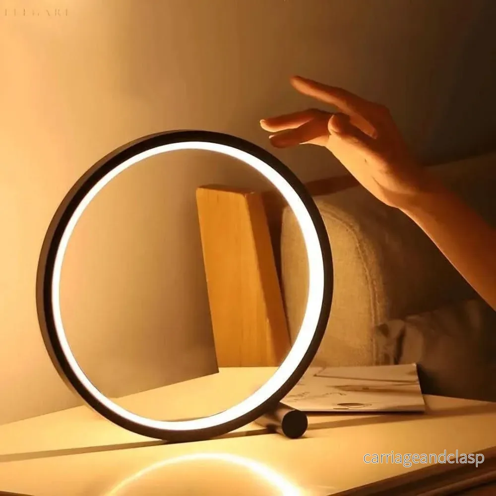 Dimmbar LED Ring Bordslampa – Modern Touch Control | Veska Dimmbar LED Ring Bordslampa – Modern Touch Control | Veska