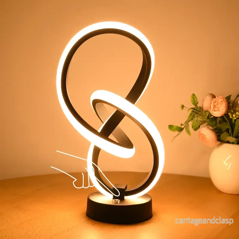 Dimbar stilren lampa – Elara | Veska