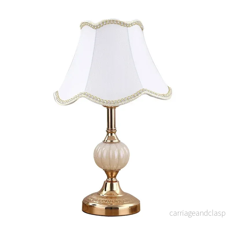 Designer bordslampa som kombinerar retro med nordisk minimalism | Veska