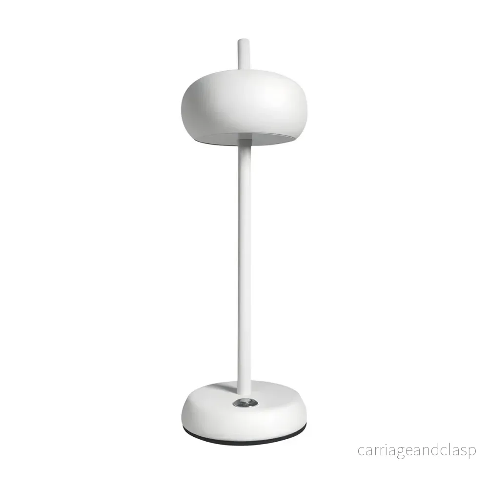 Veska | SleekGlow Bordslampa - Modern design för krävande interiörer