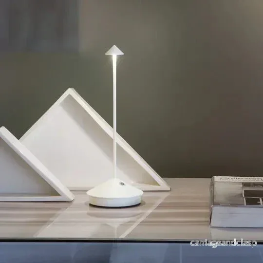 LumiZen Minimalist LED Bordslampa | Vattentät och dimbar trådlös belysning | Veska
