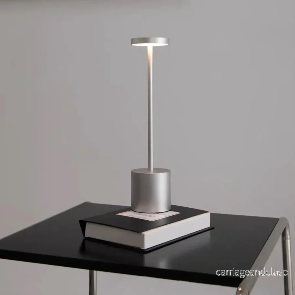 Klassisk trådlös lampa – Touch sensor LED skrivbordslampa med 3 justerbara färgtemperaturer | Veska