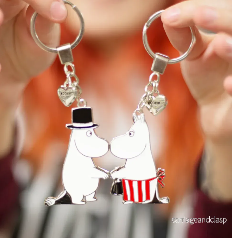 MOOMIN – Mumin Nyckelring Set – Muminpappa & Muminmamma MOOMIN – Mumin Nyckelring Set – Muminpappa & Muminmamma
