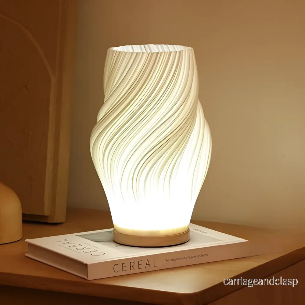 DreamWave - Modern krämfärgad 3D våglampa med elegant metallbas | Veska - Bild 3