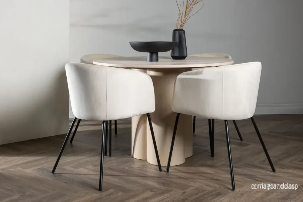 Berit & Olivia Matgrupp Beige/Vitputsad Berit & Olivia Matgrupp Beige/Vitputsad