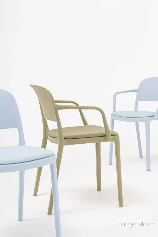 Blendy Plaststol, klädd sits Blendy Plaststol, klädd sits