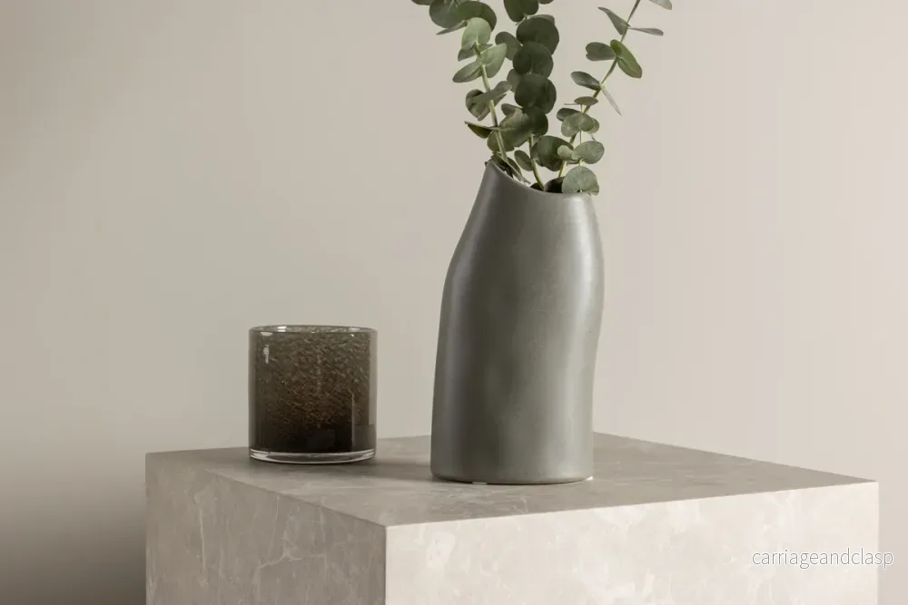 Ernst Vas 23x12x9 Mörkgrå Ernst Vas 23x12x9 Mörkgrå