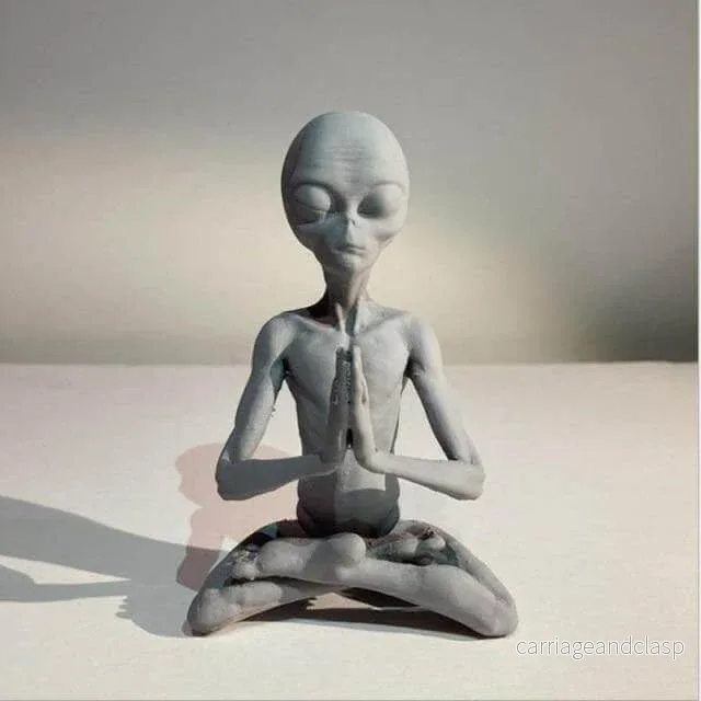Meditating Alien Resin Trädgård Hem Dekor | Veska
