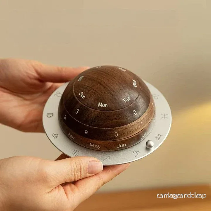 Cosmic Cycle Minimalist Rotating Wooden Calendar | Veska - Bild 3