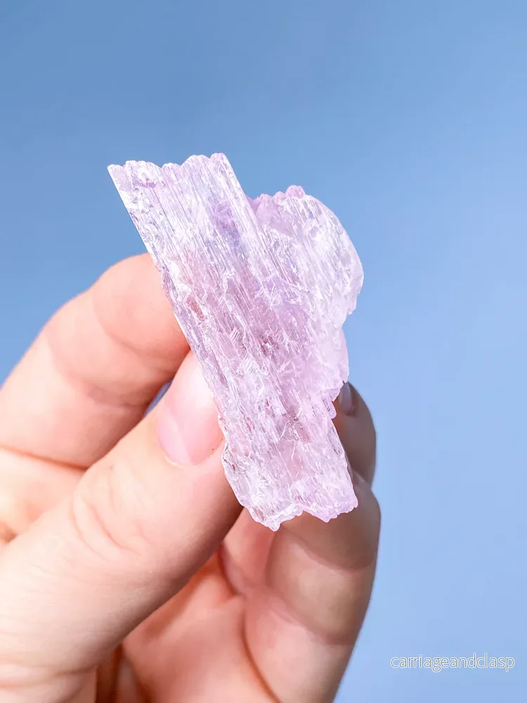 Kunzite Raw (nr 12) Exklusiv kvalitet Kunzite Raw (nr 12) Exklusiv kvalitet