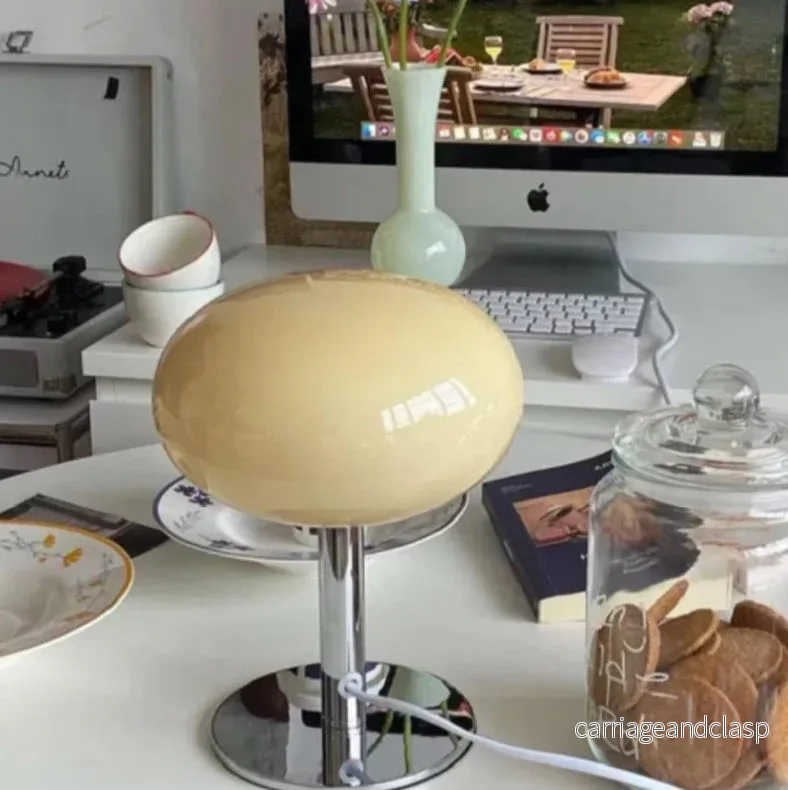 SérénitéMagique - Elegant Beige Table Lamp for Ambient Lighting Veska - Bild 2