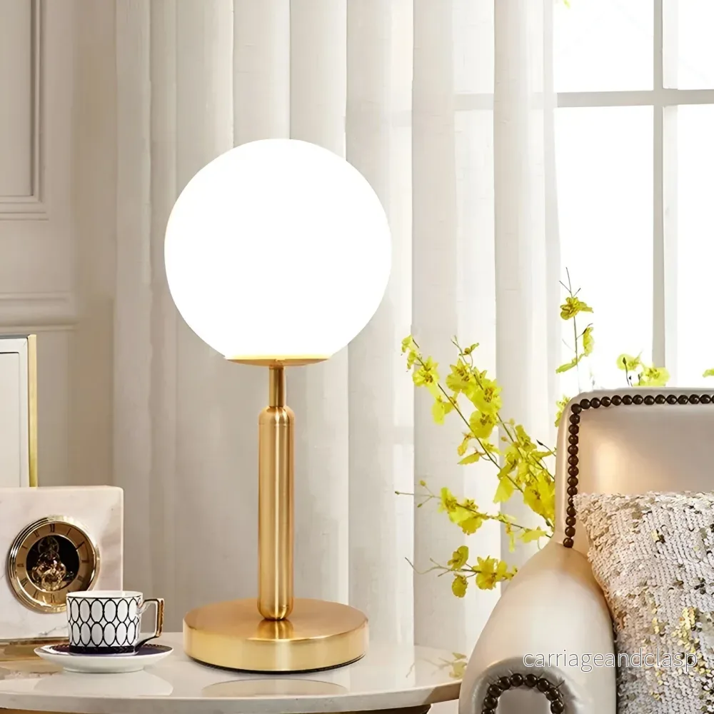 Veska | SphereShine Luxe Bordslampa av Glas & Mässing – Elegans och LED - Bild 2