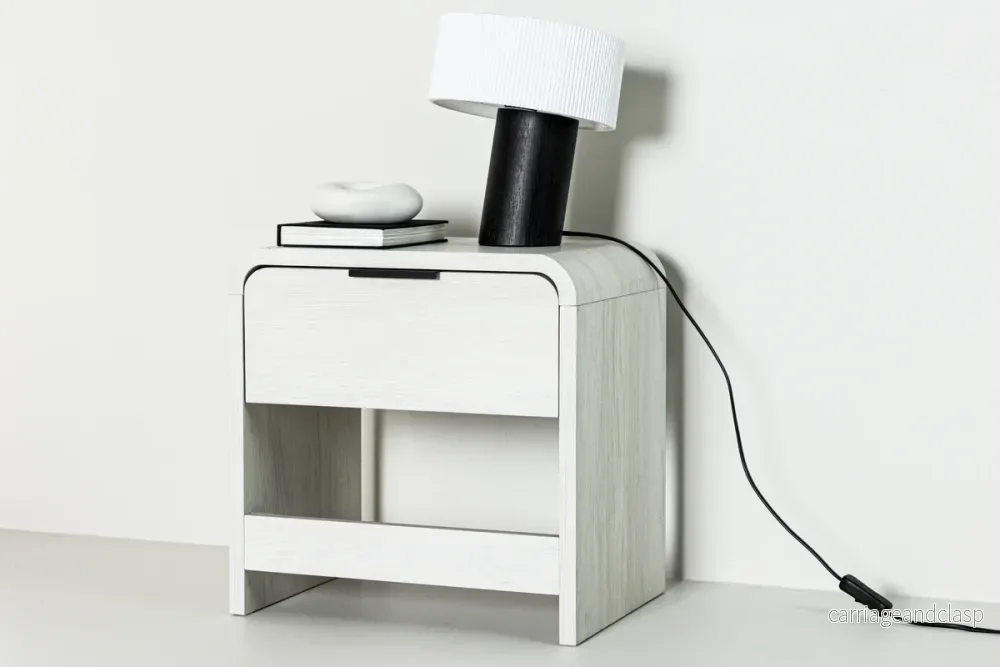 Lyngdal Sidobord Vitputsad