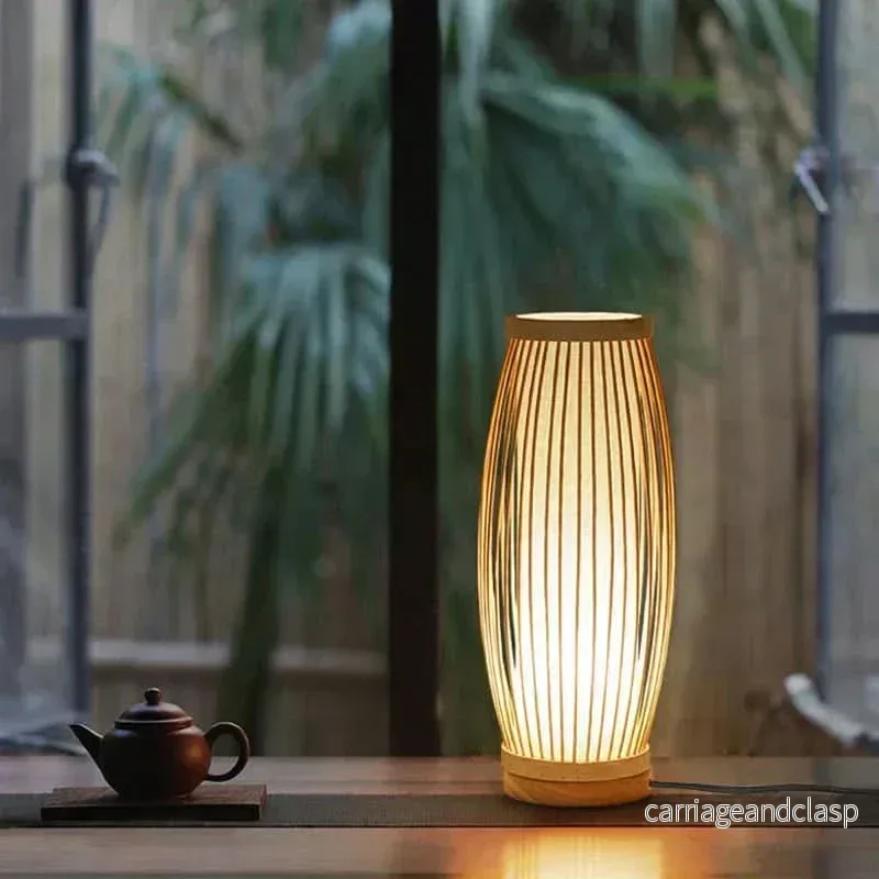 Japansk Bambulampa med Varmt Ljus | Veska