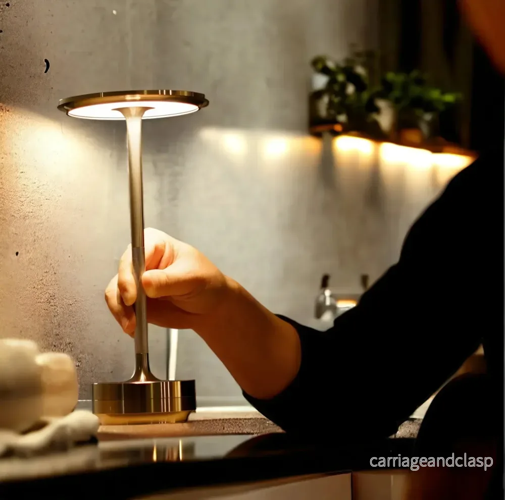Veska | Elegant trådlampa med beröringskontroll och ändringsbara ljusfärger - Bild 2