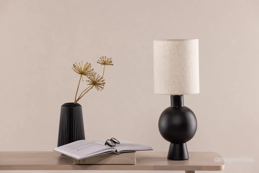 Mysterna Bordslampa Svart Mysterna Bordslampa Svart