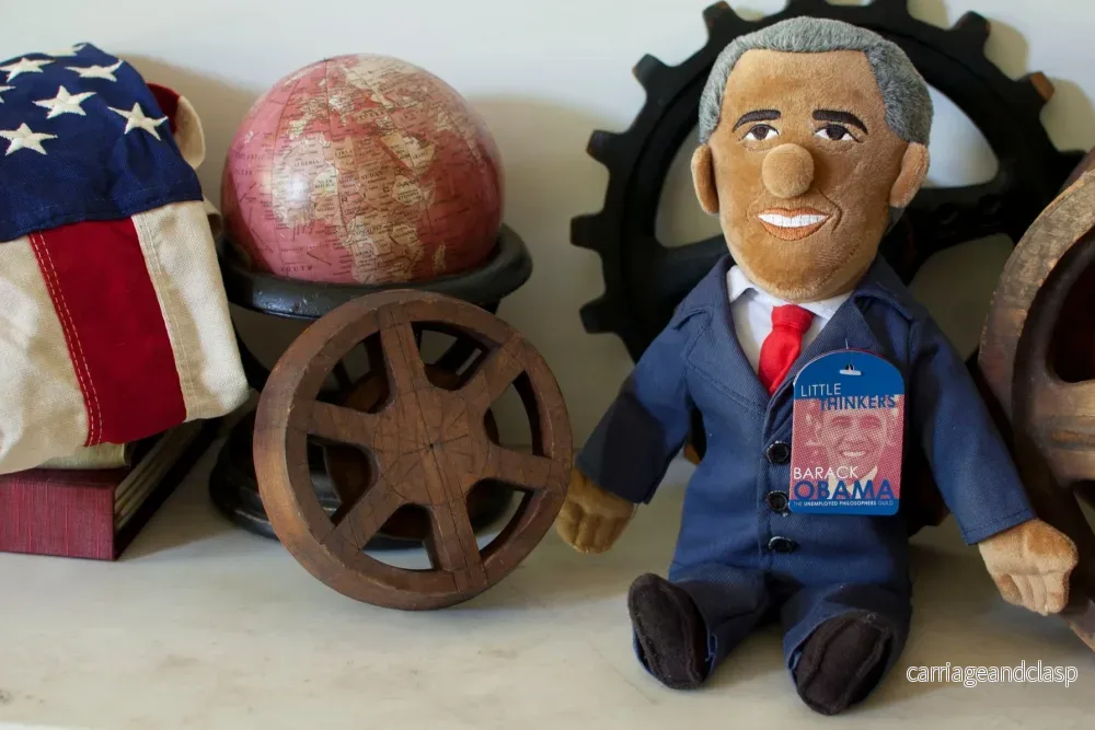 The Unemployed Philosophers Guild - Barack Obama - Little Thinker Plysch Docka - Bild 2