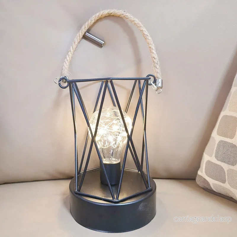 Modern minimalist vertikalrandig fyrkantig rund järn LED-bordslampa för vardagsrum | Veska - Bild 2