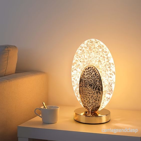 Modern & Lyxig Påfågel Lampa – CrystalGlow | Veska