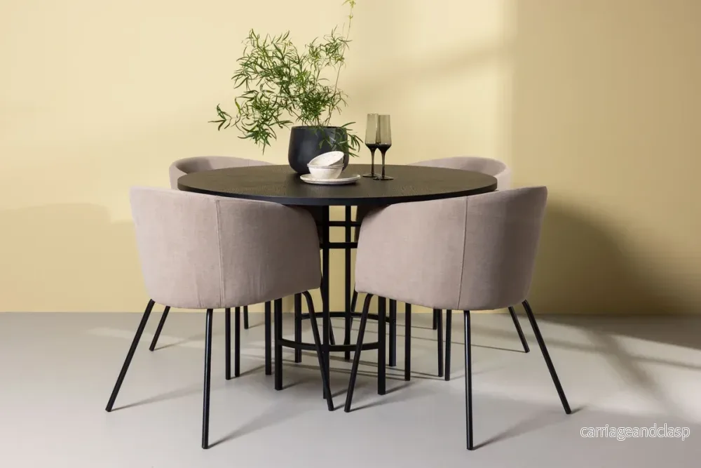 Berit & Copenhagen Matgrupp Beige/Svart