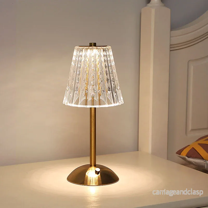 Vintage Crystal LED Bordslampa med Justerbar Ljusstyrka | Veska