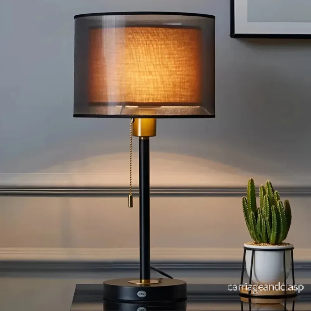 Bordslampa med dubbel tygskärm | Veska