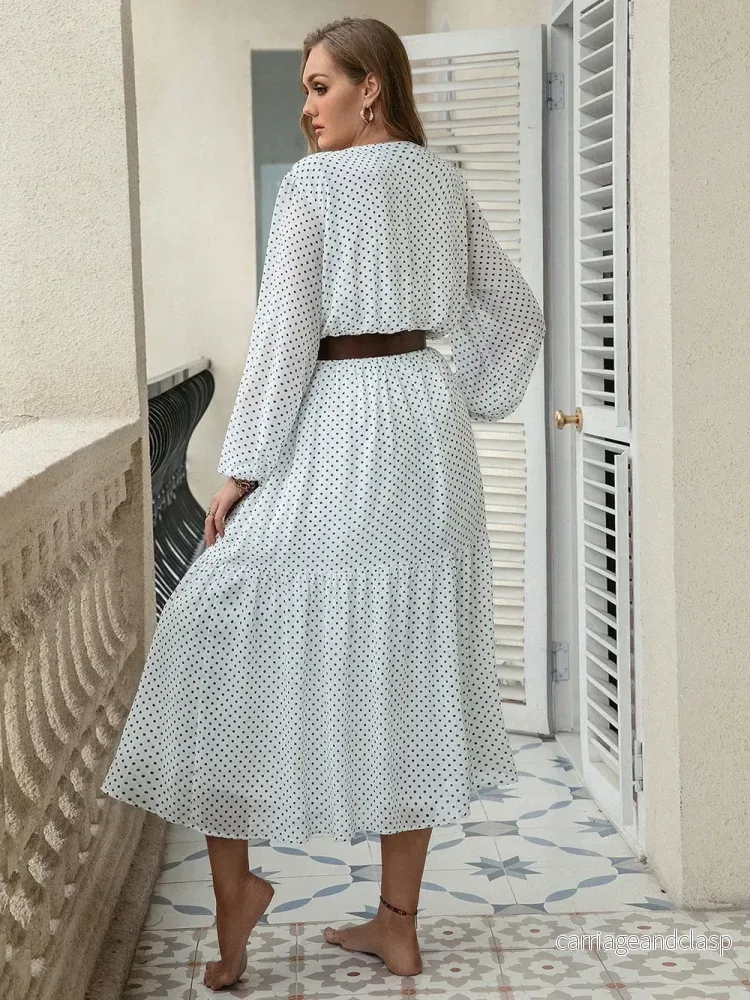 Plussize mönstrad midiklänning – feminin med vackra detaljer - Bild 3