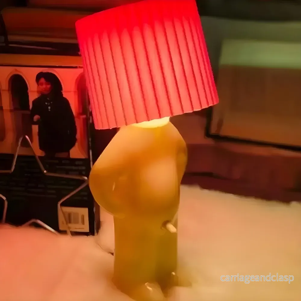 Sassy Boy Kreativ Bordslampa – Unik Belysning för Sovrum och Vardagsrum | Veska - Bild 3