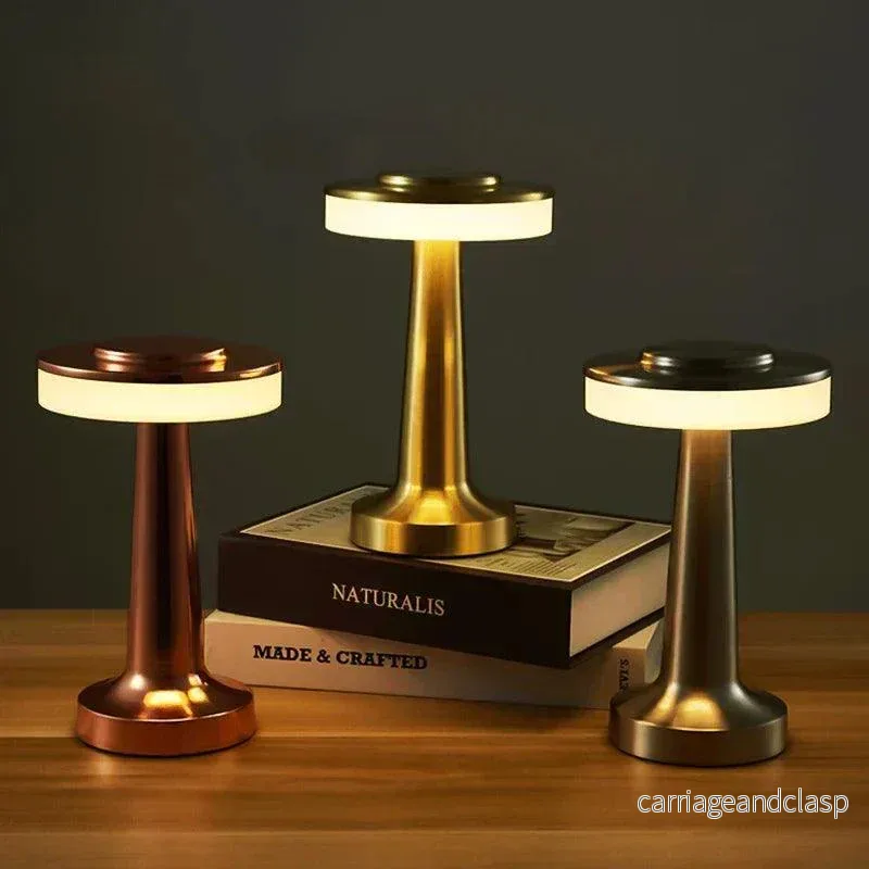 AuraMetal - Nordiskt Inspirerad Bordslampa | Veska - Bild 2
