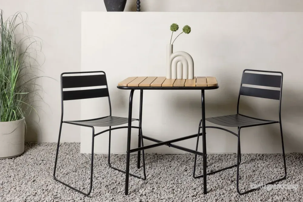 Lina & Holmbeck Matstolar Svart + Cafebord Natur