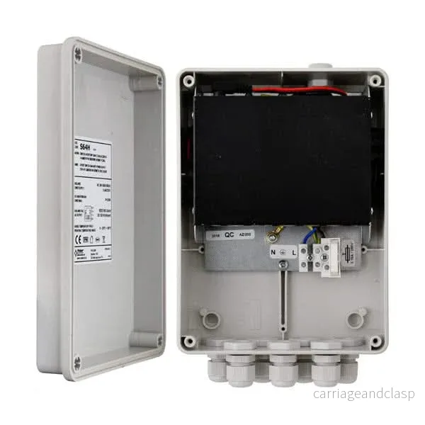 AlarmsystemExpert.co.uk S64H 100Mbit switch i IP56 utomhusskåp 2x uplink & 4xPoE+