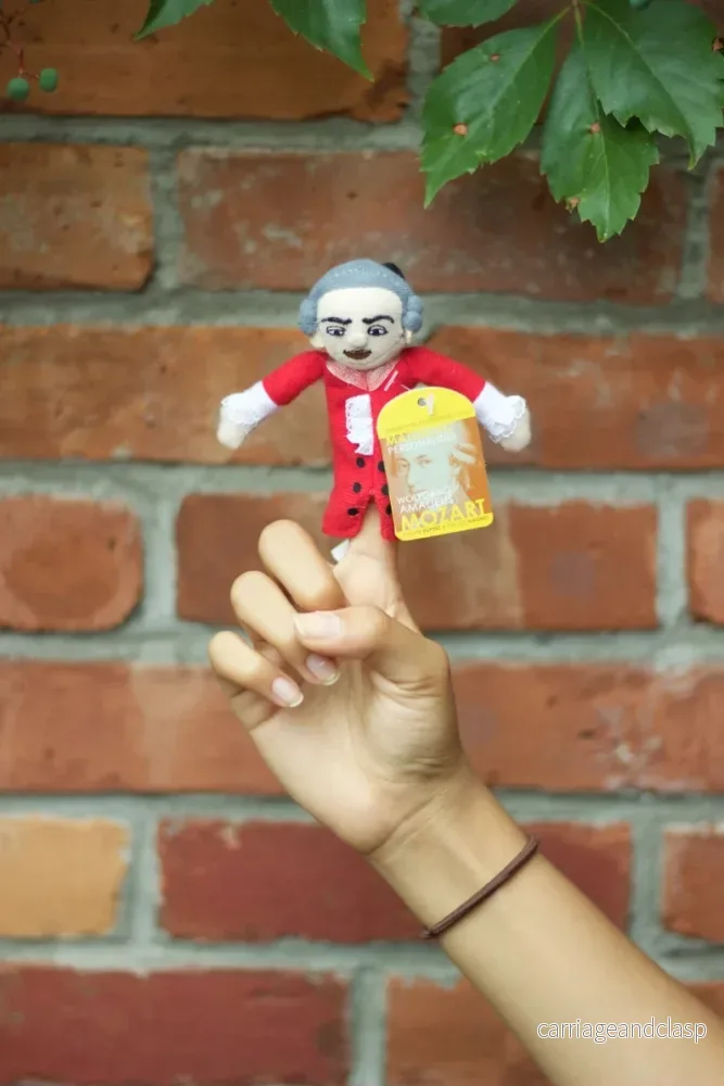 The Unemployed Philosophers Guild - Mozart - Fingerdocka - Bild 2