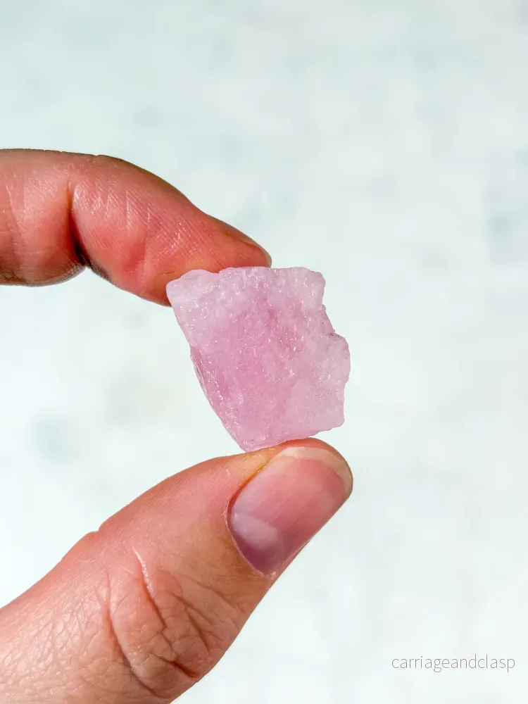Rå rosa morganit (nr 2) Rå rosa morganit (nr 2)