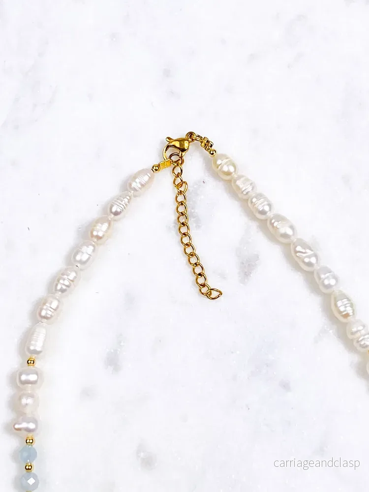 Halsband med akvamarinfasett och sötvattenspärlor - Bild 2