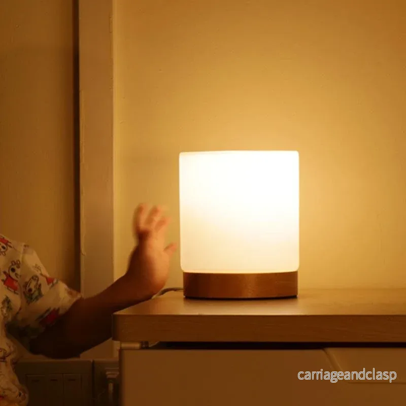 Veska | LumiGlow Raffinerad Glas Bordslampa med Touch-LED - Bild 2